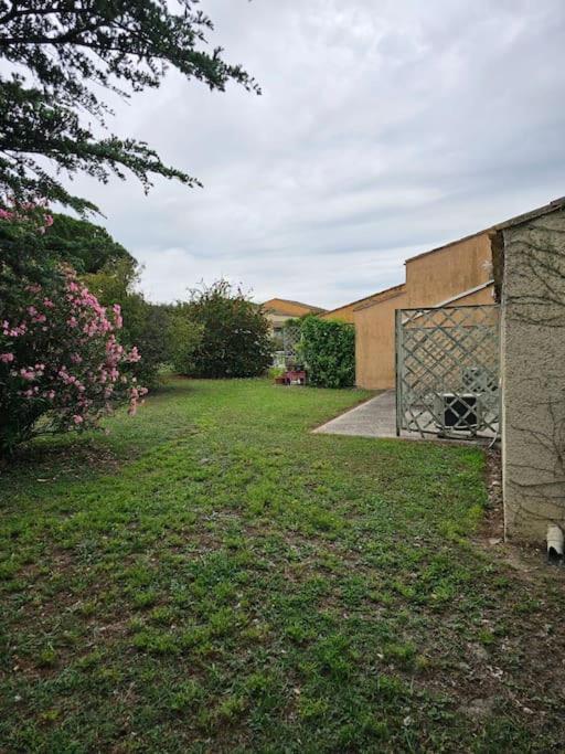 Appartement 50M2 Village Vacances Arles Exterior photo